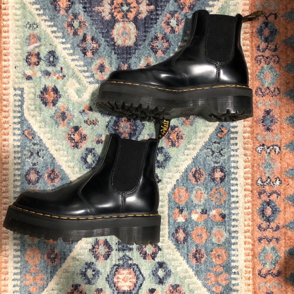 ROMETTY DOC MARTEN . Worn only a few times.